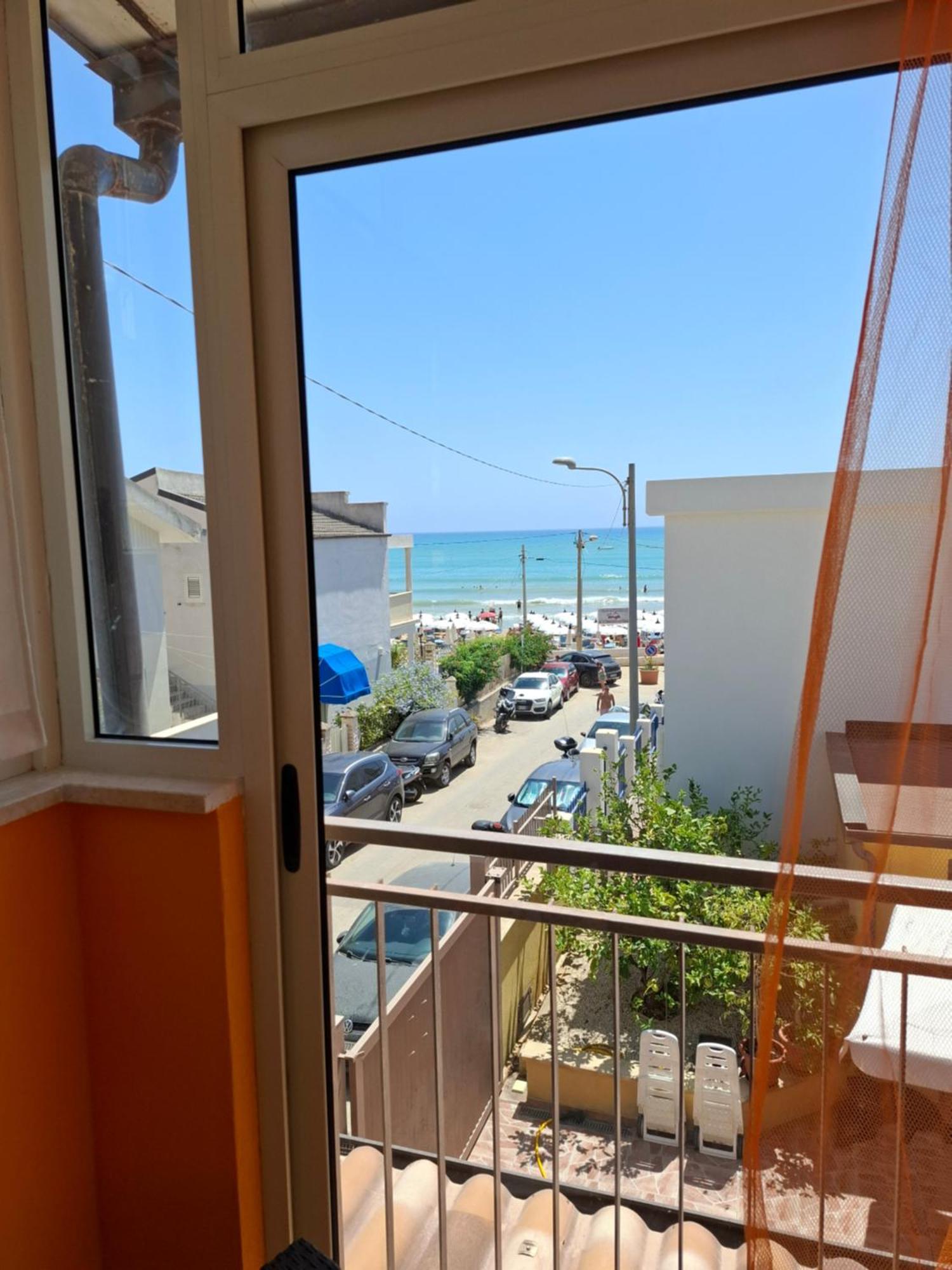 Casa Vacanze Villa Melina レアルモンテ エクステリア 写真