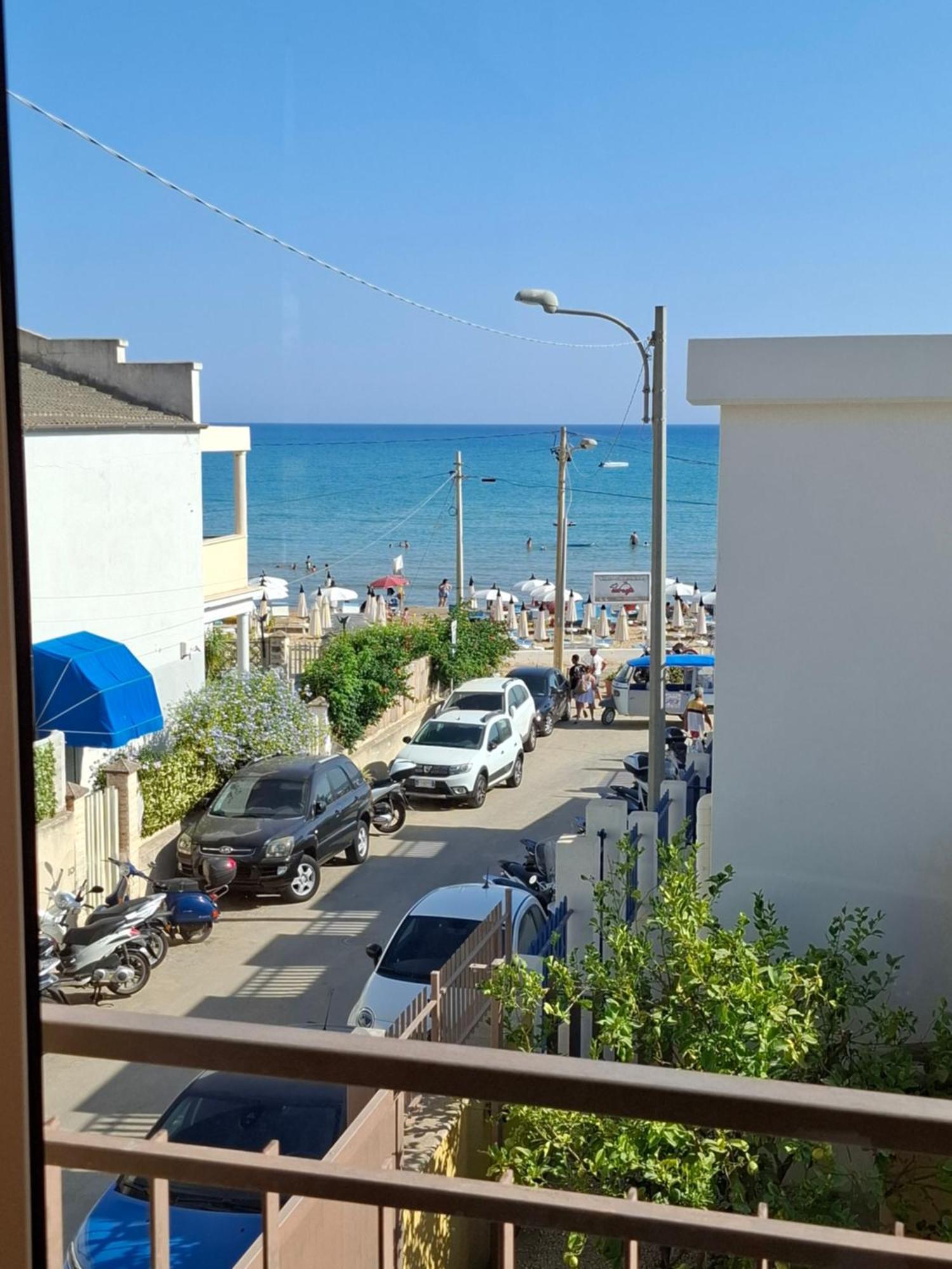Casa Vacanze Villa Melina レアルモンテ エクステリア 写真